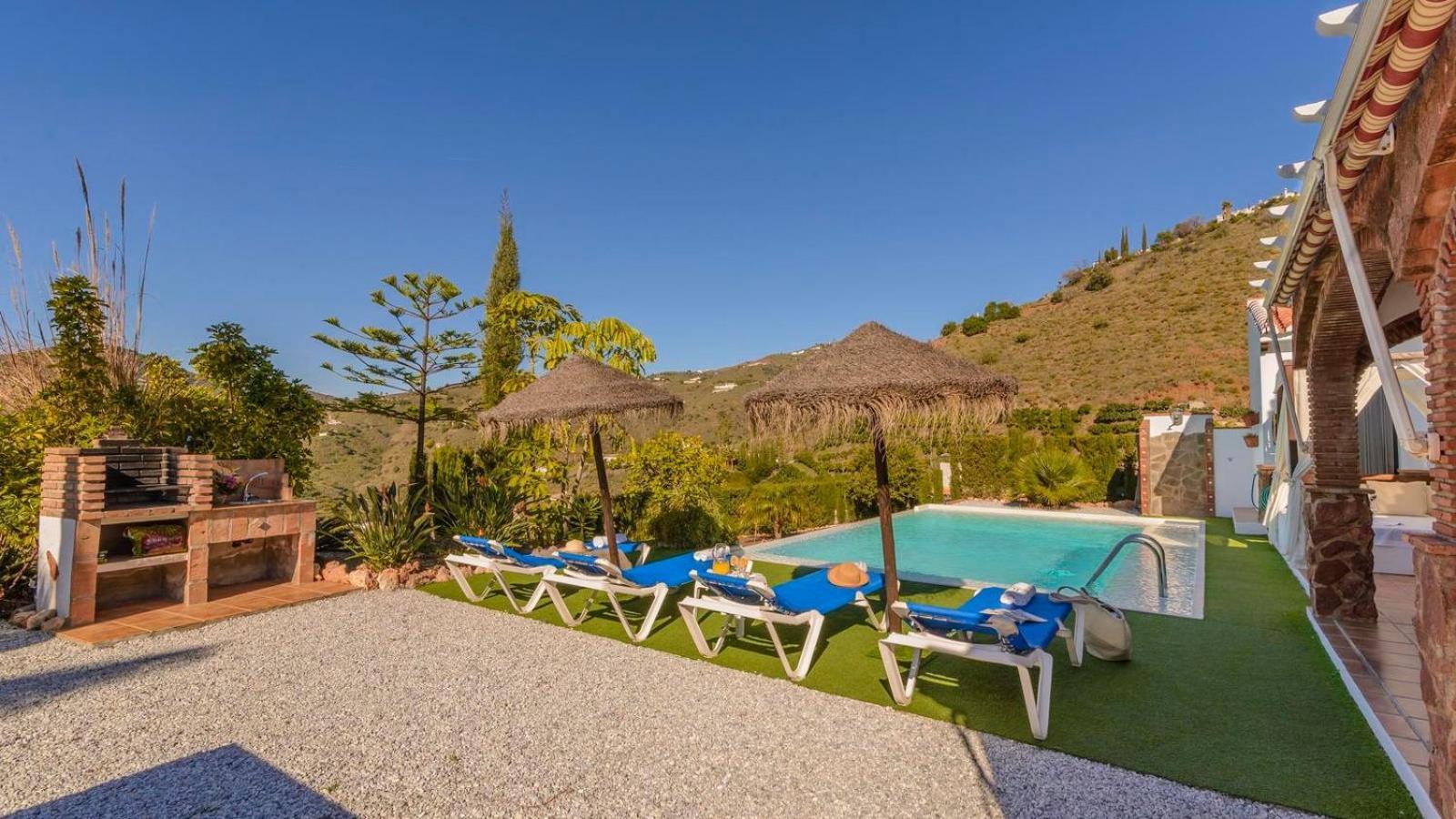 Villa Las Palmeras De Torrox By Ruralidays מראה חיצוני תמונה