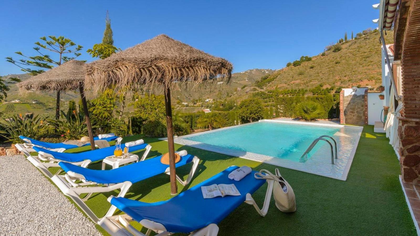 Villa Las Palmeras De Torrox By Ruralidays מראה חיצוני תמונה