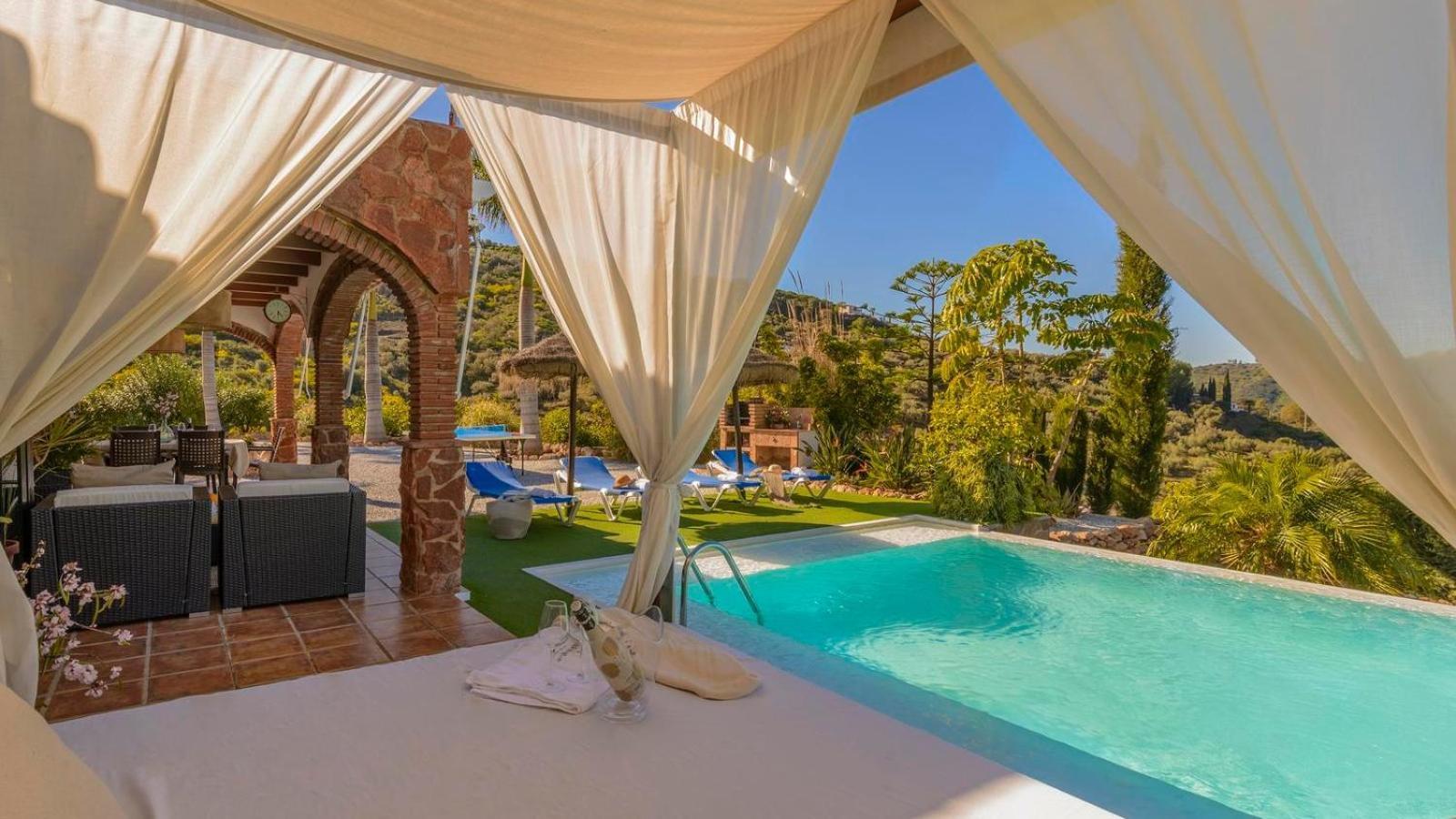 Villa Las Palmeras De Torrox By Ruralidays מראה חיצוני תמונה