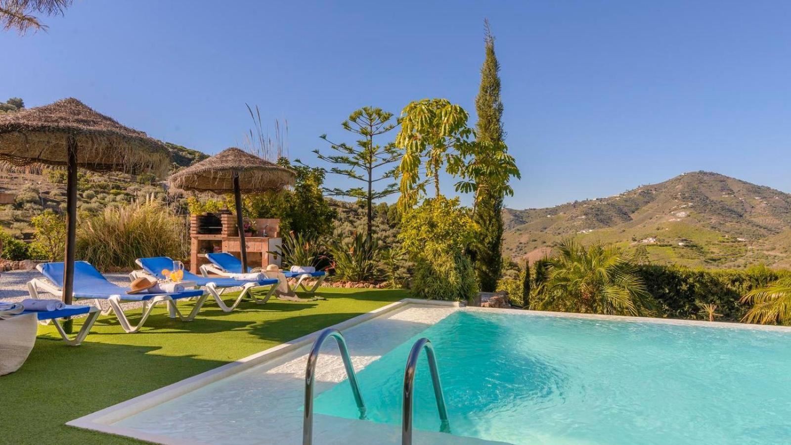 Villa Las Palmeras De Torrox By Ruralidays מראה חיצוני תמונה